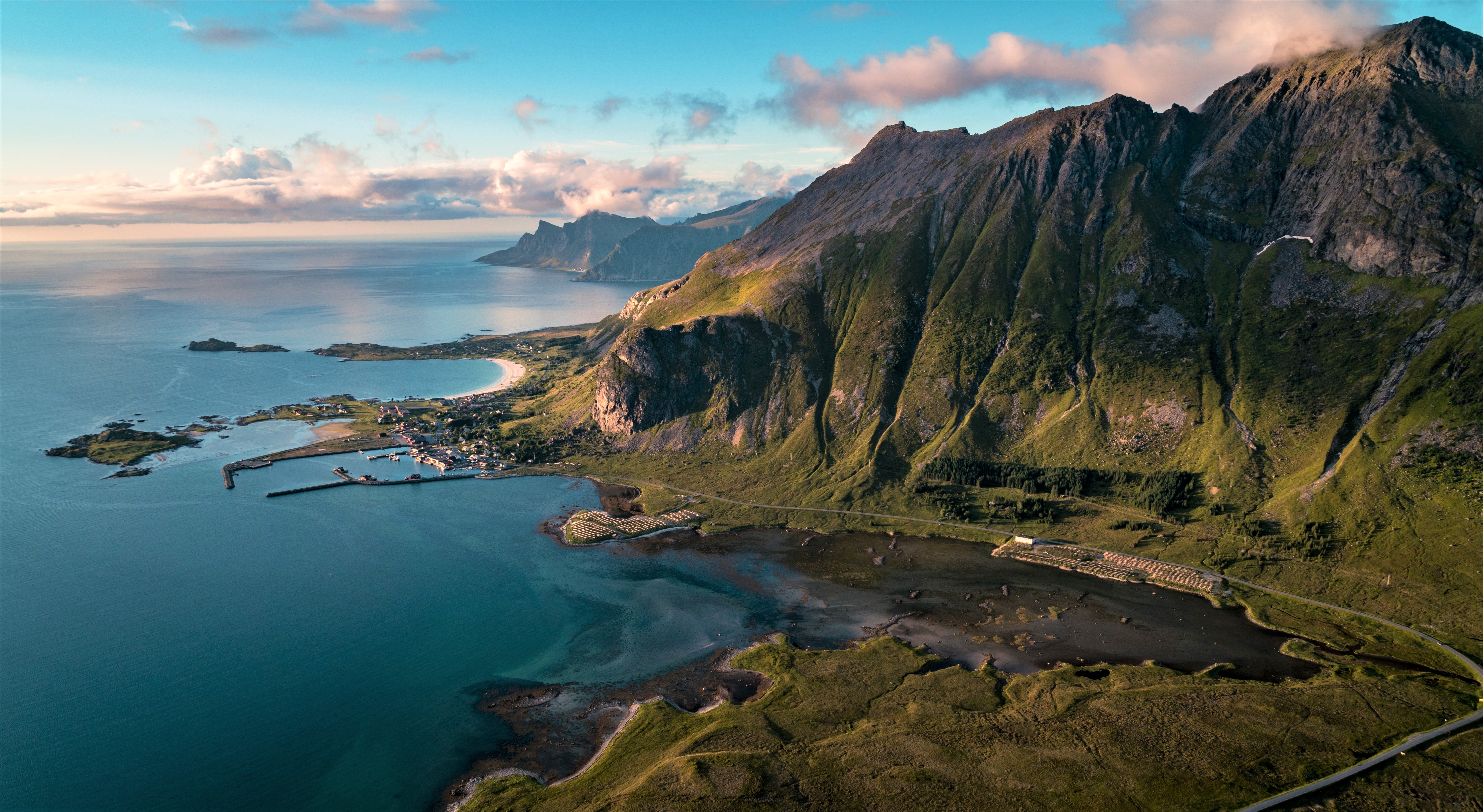 Volandstinden Lofoten, krediter Cyrill Hänni.jpg