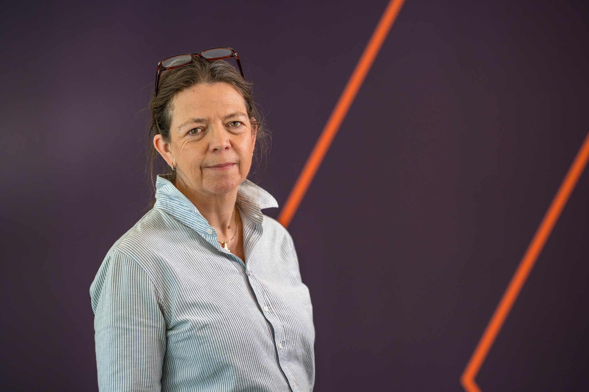 Mona Adolfsen 2 Speilvendt
