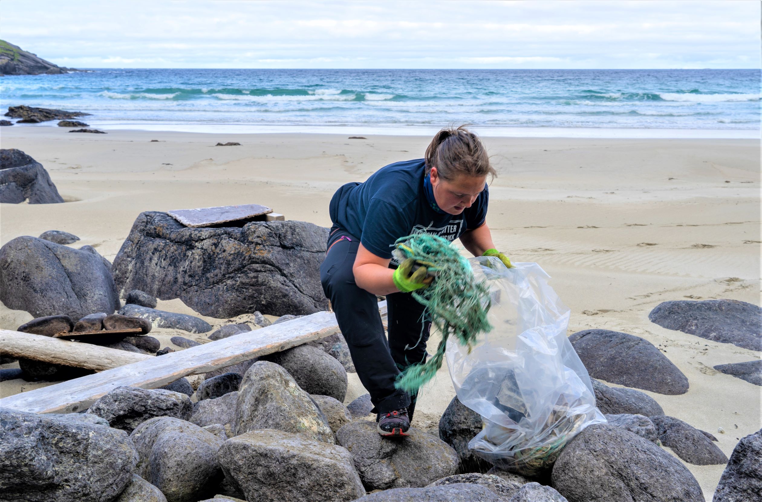 Strandrydding Med Clean Up Lofoten, LAS 2018. Foto Samfunnsbedriftene Avfall Norge