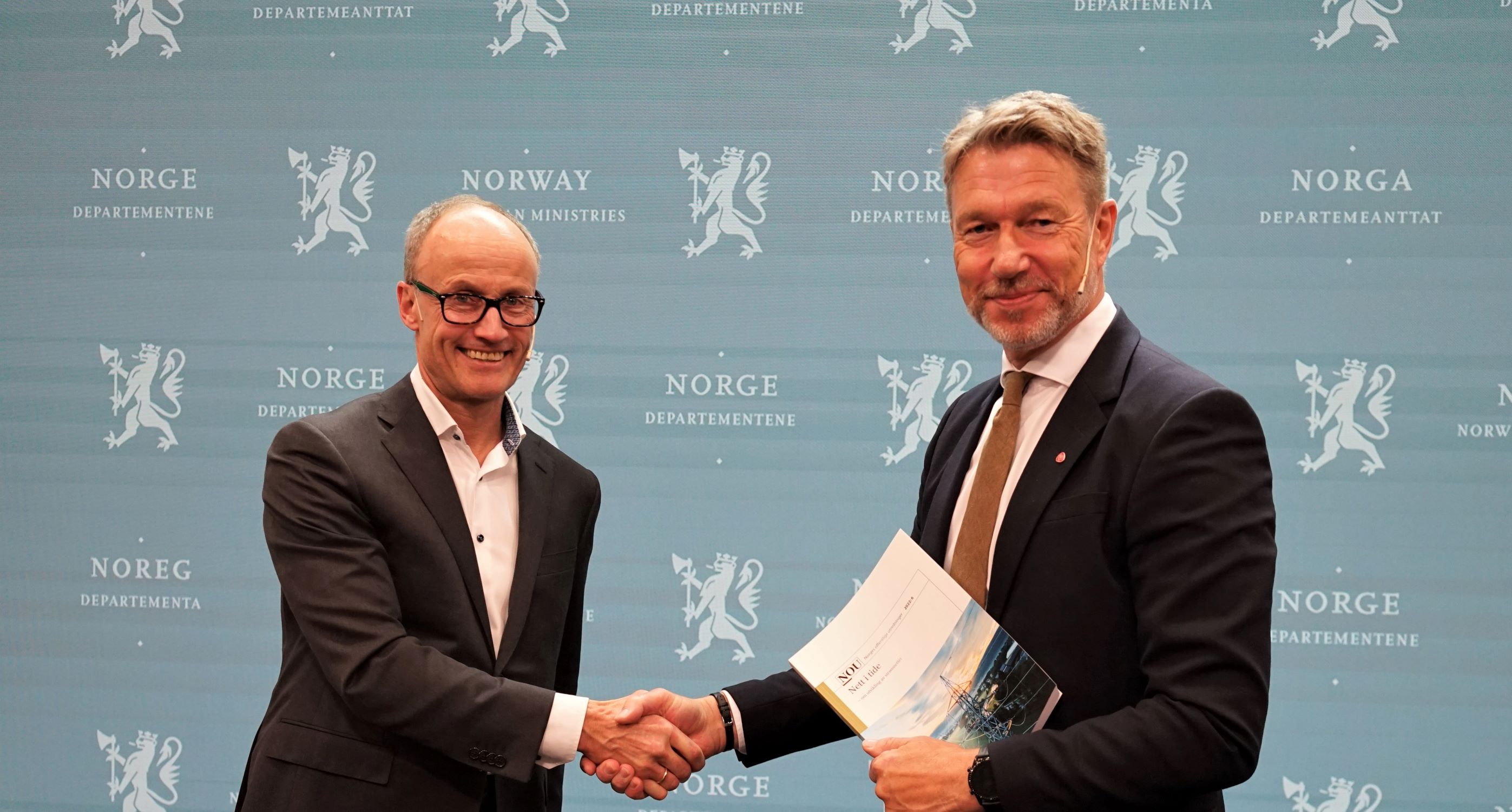 Strømnettutvalget Presenteres Foto Arvid Samland OED